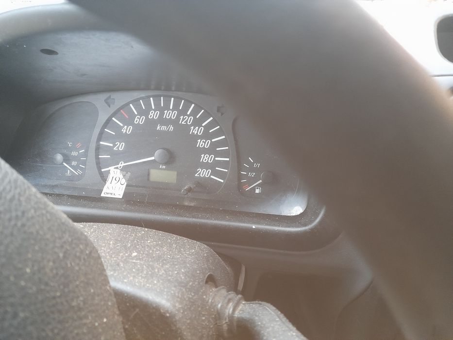 Vând Opel Agila motor 973