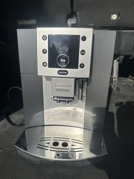 Кафеавтомат Delonghi Perfecta Cappuccino