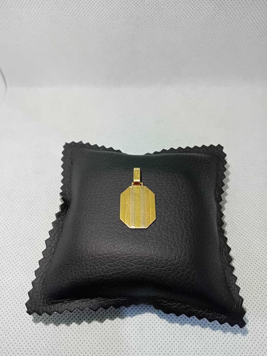 Pandantiv Aur 18K (Ag18 Tutora b.28174) Garantie 2 ani!