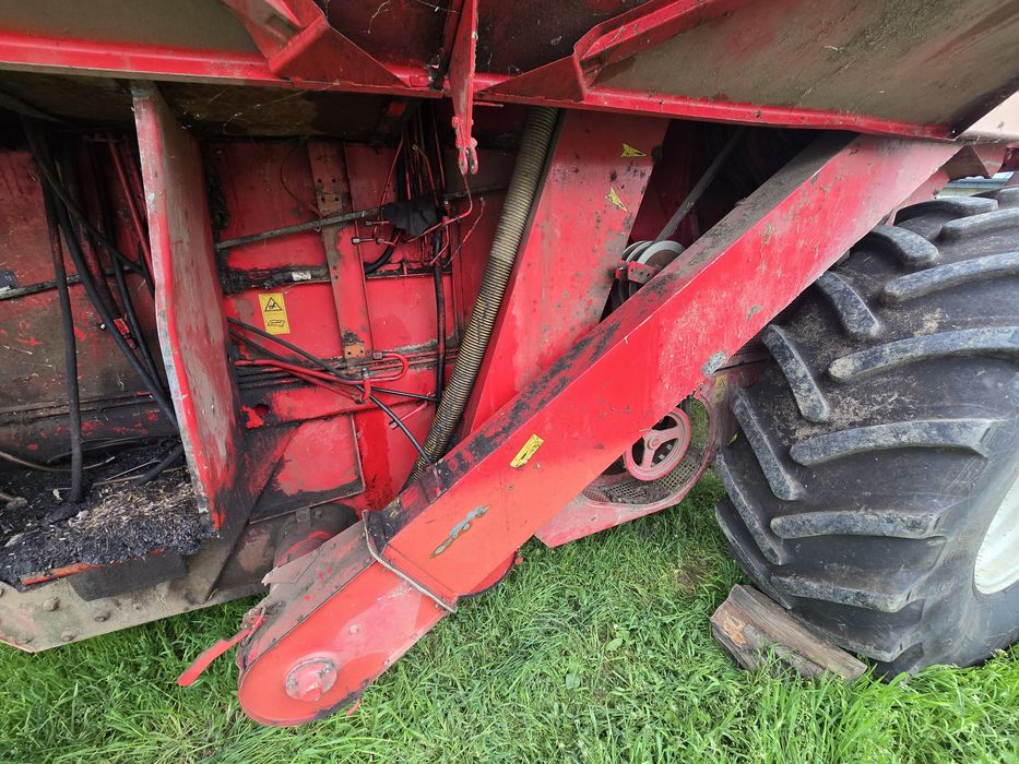 Dezmembrez combina laverda 2760