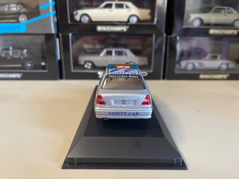 Macheta Mercedes  Amg C36 1:43 Minichamps