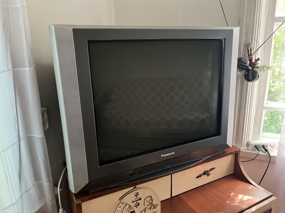 Продам телевизор