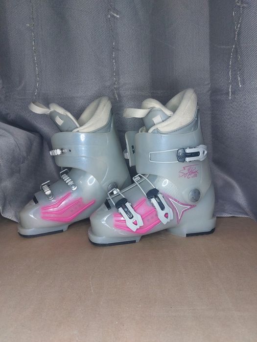 Детские горнолыжные ботинки