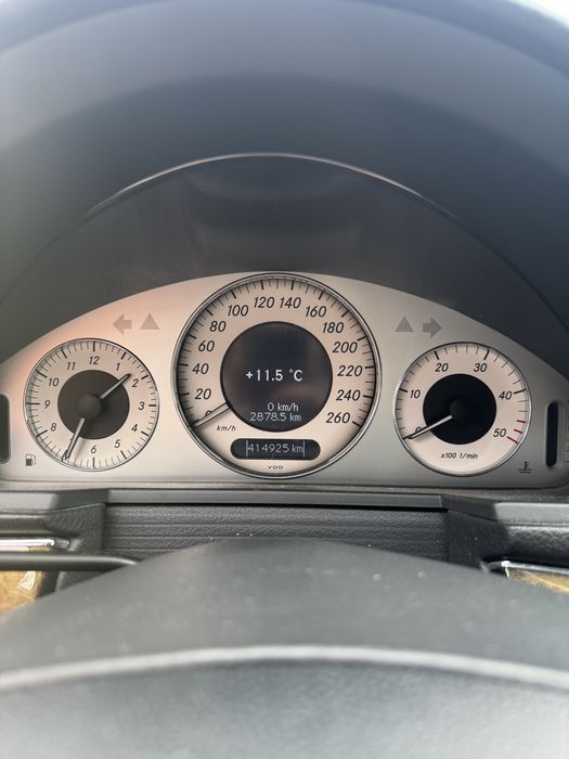 Mercedes e280 3.2 6 in linie 7 locuri