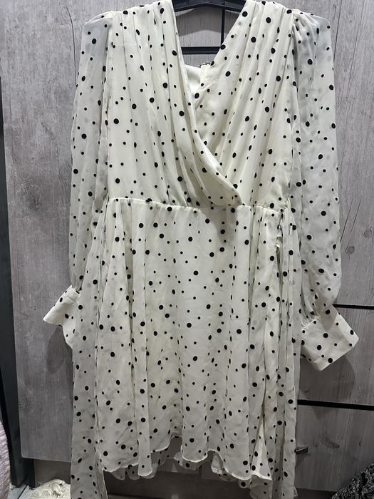 Платье в горошек