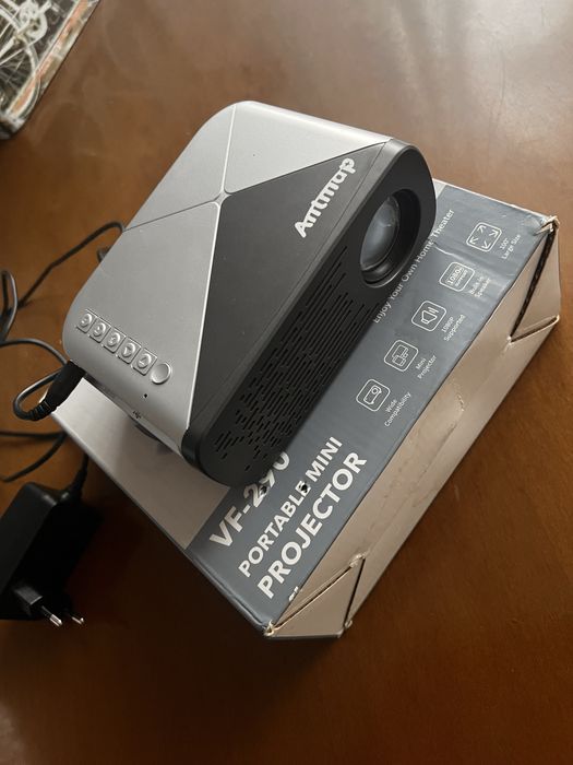 Videoproiector portabil Antmap 290