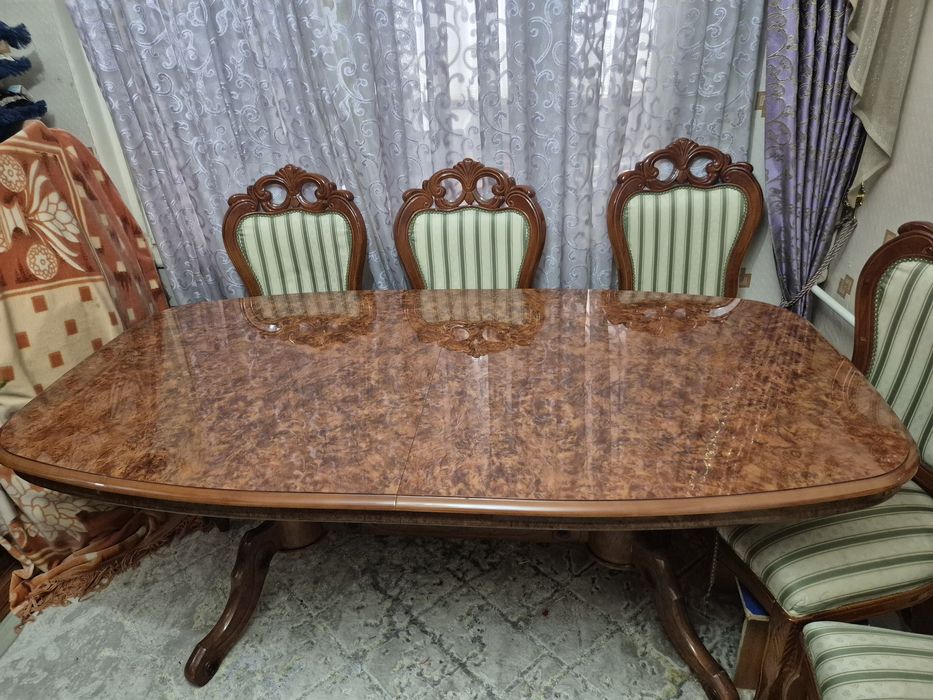 СРОЧНО ИТАЛЬЯНСКИЙ стол стул сотилади