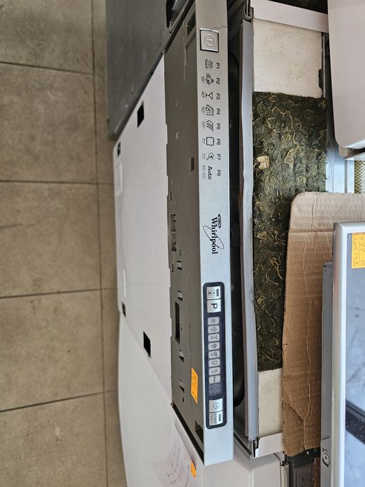 Съдомиялна за пълно вграждане Whirlpool 45см Клас