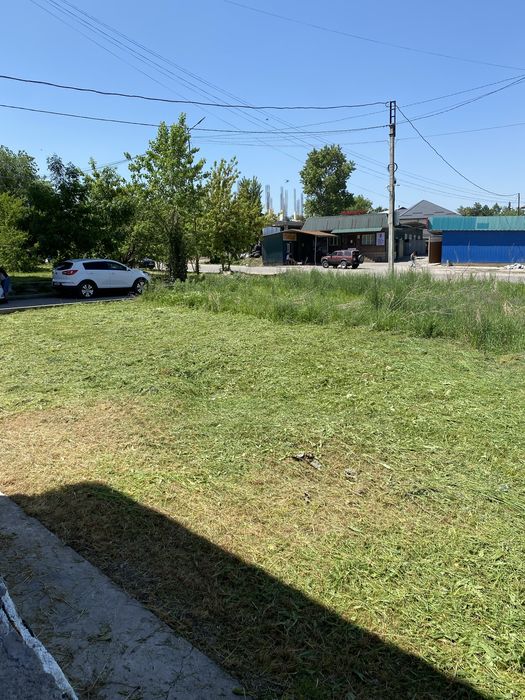 Покос травы с триммером