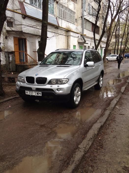 Продам накладки на БМВ Х5