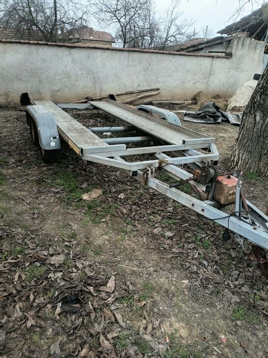 Платформа за коли