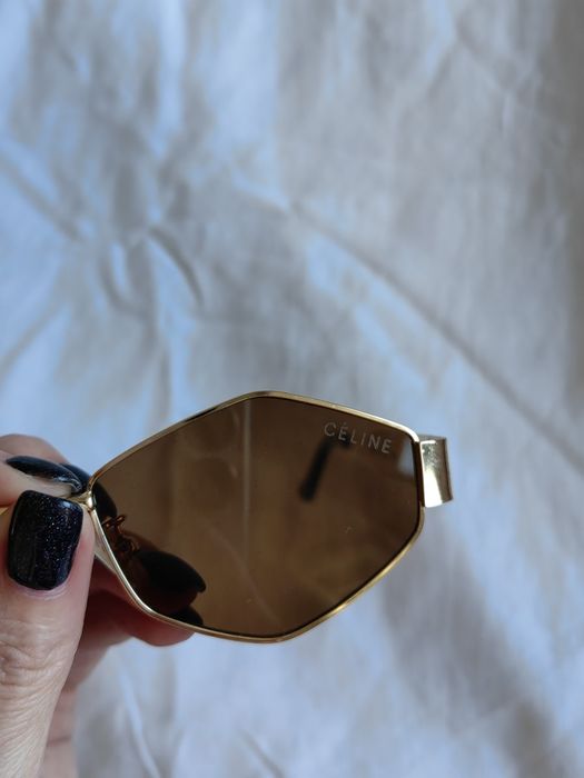 Продавам очила CELINE