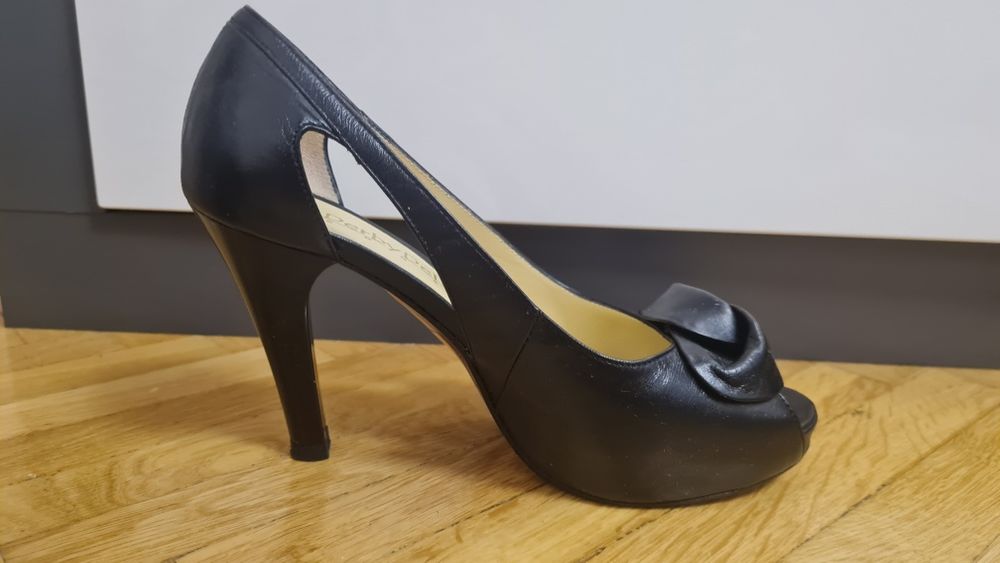 Pantofi cu toc piele naturala 35