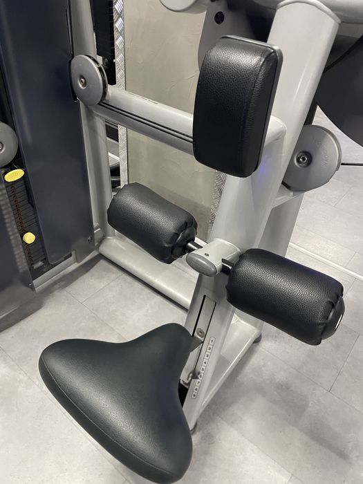 Technogym vertical traction Aparate Fitness matrix hoist sala fitness