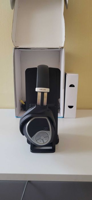 Sennheiser RS 195-U — căști wireless premium pentru TV