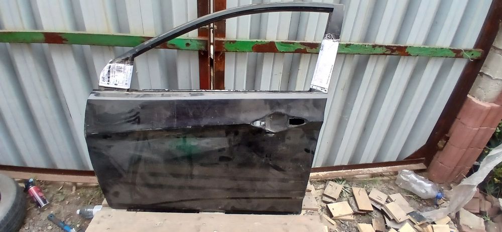 Дверь на акцент Hyundai Accent Solaris