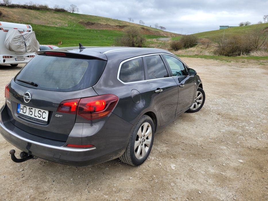 Opel Astra J Tourer
