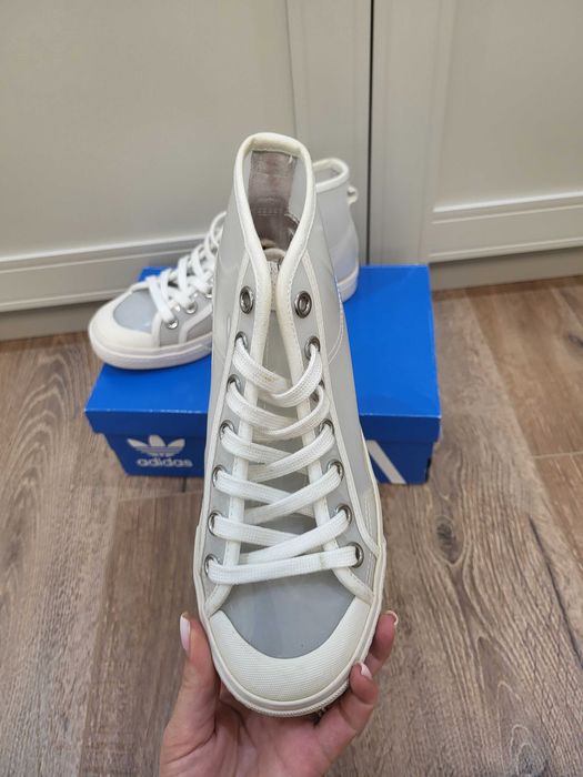 Разпродажба: ОБУВКИ