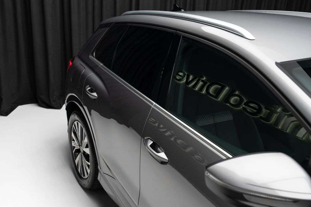 Audi Q4 e-tron Audi Q4 45 e-tron