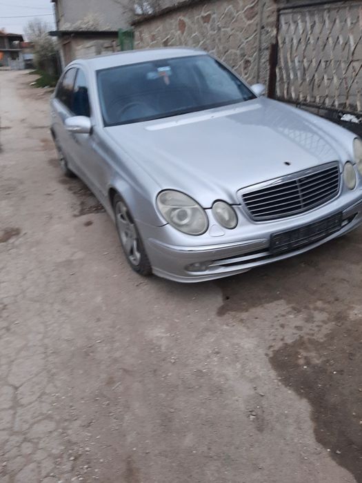 Два броя 2.7 w211 на части