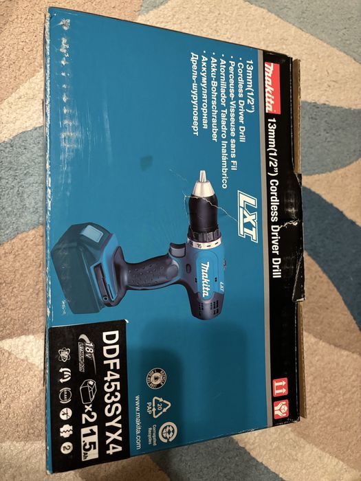 Makita DDF453SYX4 – Nouă, Nefolosită – 18V LXT, 2 baterii + încărcător