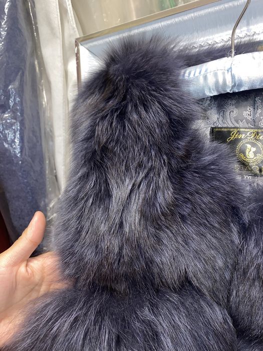 Меховая жилетка