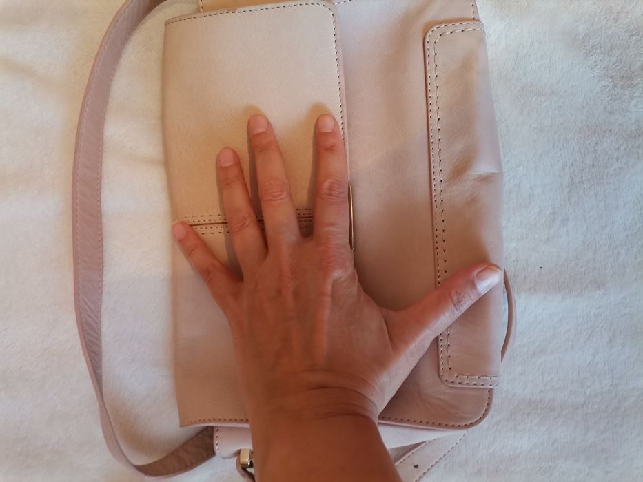 чанта & Other stories