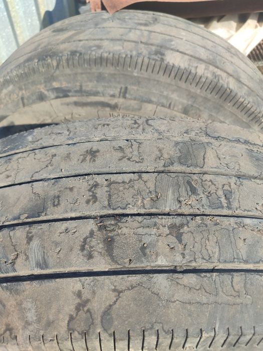 Продам два балона с передка безкамерка