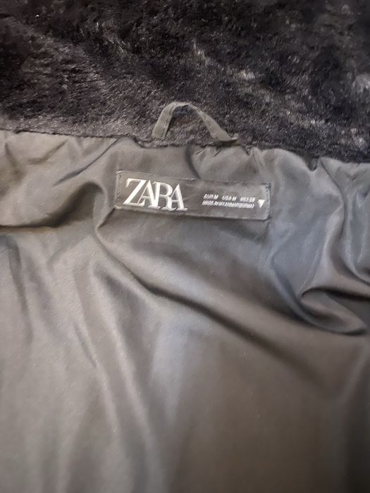 Vand geaca iarna Zara, stare foarte buna