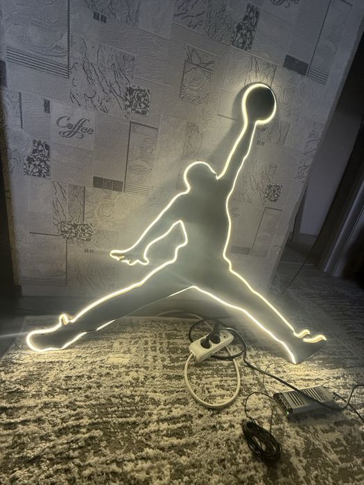 Jordan jump light narxi 50$ boliwi