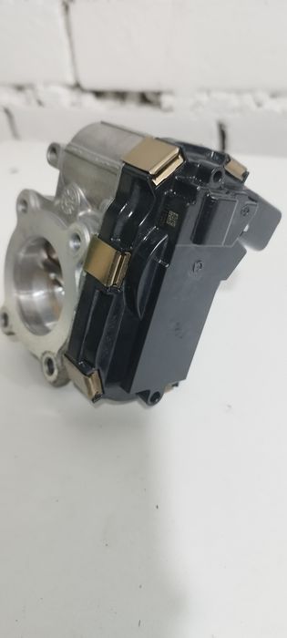 Дроссельная заслонка