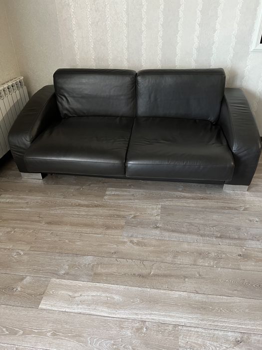 Диван естествена кожа