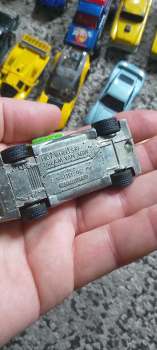 Mașinuțe vechi HotWheels de colecție