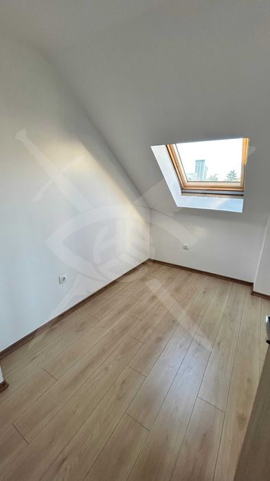 Продава се Тристаен апартамент в Пловдив, Кършияка - 105 кв.м за 1429 €/кв.м - Снимка #2