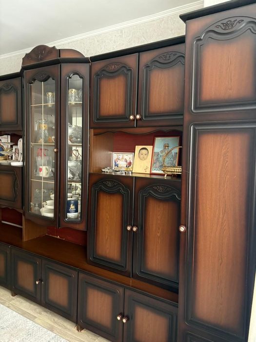 Шкаф для гостиной