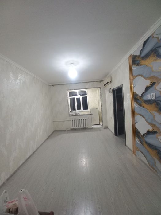 СВОЯ
Учтепа Хокимияти 
1,2/4/4
1,5/3 балкон
34кв м
Евро ремонт