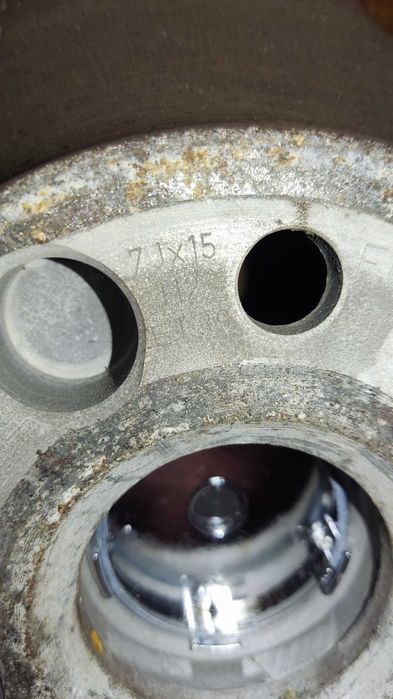 4 броя 15-ки алуминиеви джанти от Audi с летни гуми Kleber 195/65/15