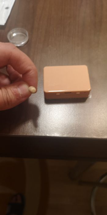 Vand cutiuta Gsm cu casca japoneza MC 2500 de culoarea pielii