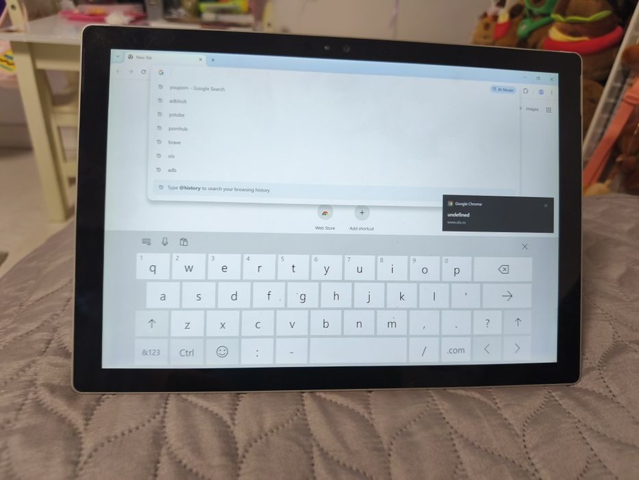 Tableta Microsoft Surface pro 4 cu touchscreen display 2k Windows 10 office