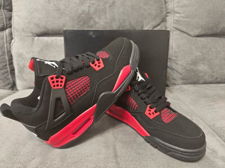 Jordan 4 Red Thunder nr 36 37 38 39 40 și 41 preț 400 lei