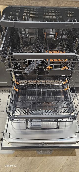 Съдомиялна Goreje