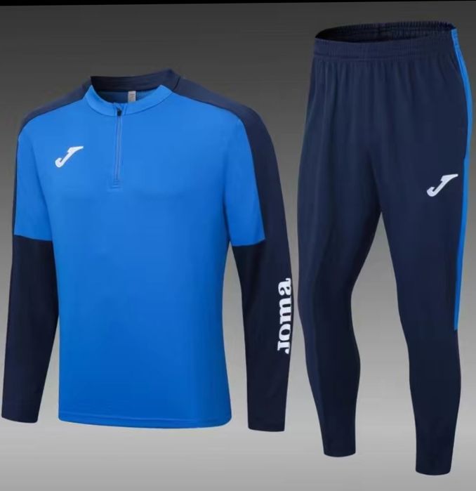 Продам новые футбольное форма и футзалки