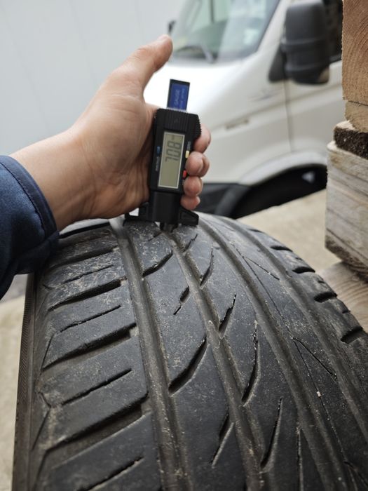 245 40 18 Dunlop sport maxx Гуми 2 бр. ,1бр. Matador 225 45 18