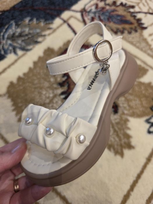 Incaltaminte mărimea 26, la 40 RON/ buc.