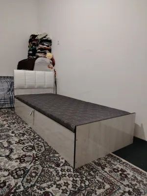 продаю кровать для одного человека