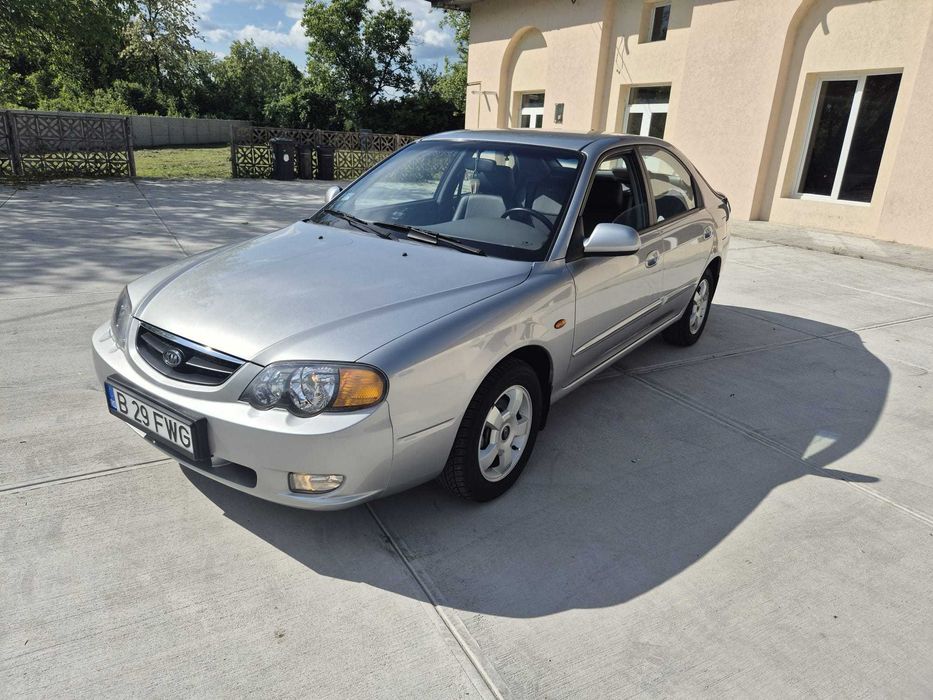 Vând KIA SHUMA II Berlina,70.000 KM,Vopsea Originală,Impecabilă,
