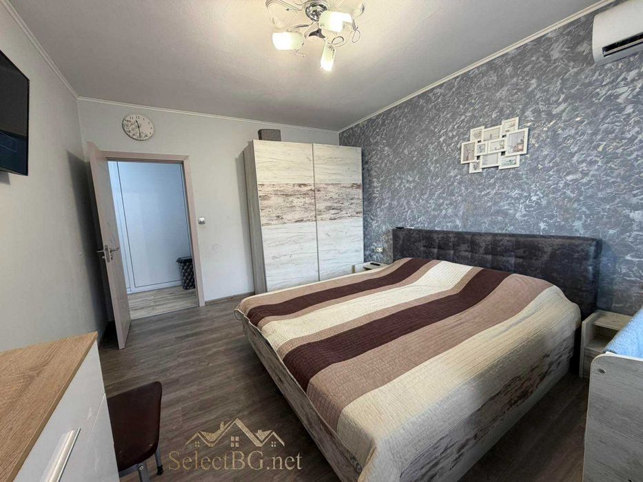 Тристаен апартамент в кв. Колю Фичето