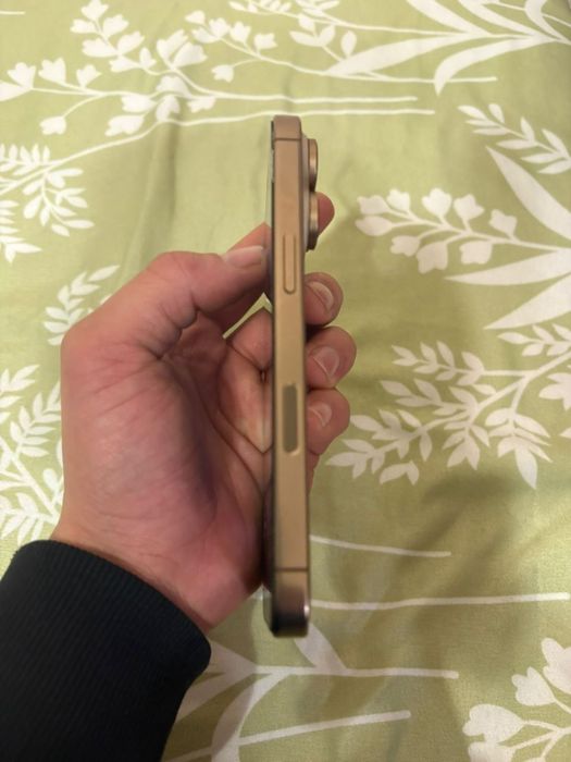 Айфон 16 про есим карта