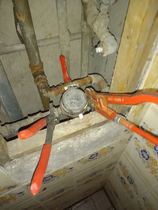 ВиК Бургас,  Услуги -Водопроводчик 24/7 - Аварии, Течове, Моноблок