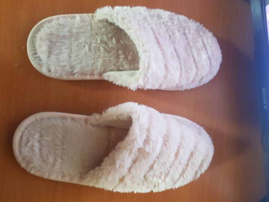 Papuci de casă pentru fete/femei